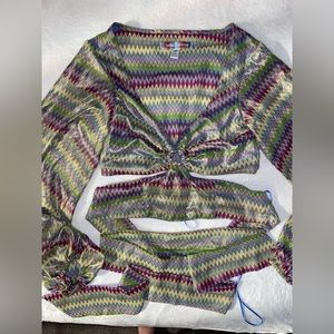 NWOT UO unique silky zigzag patterned wrap tied crop top blouse NYE New Years